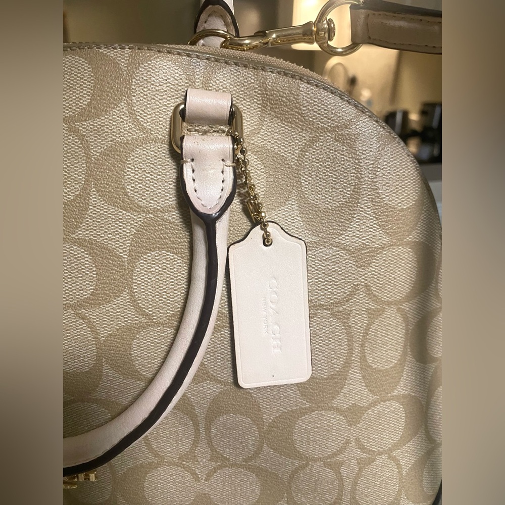 Coach Signature Crossbody Canvas/Leather Handbag With Hang Tag And Gold Hardware - Picture 3 of 11